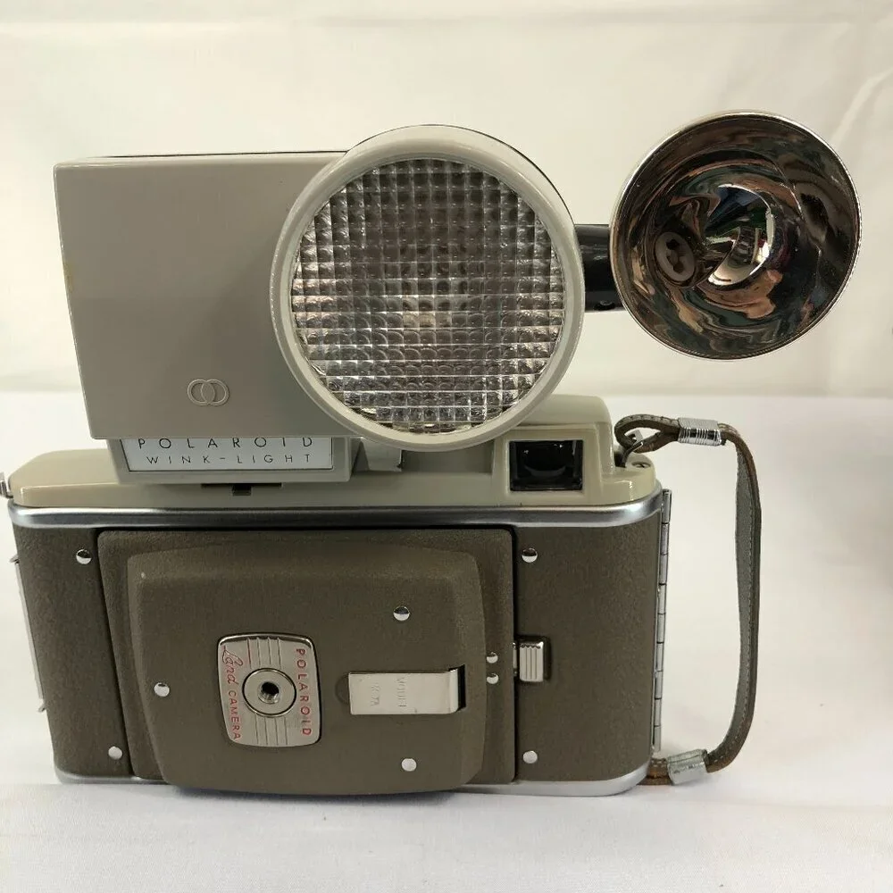 Vintage Polaroid Model 80 Land Camera With Wink Light And Flash In Case